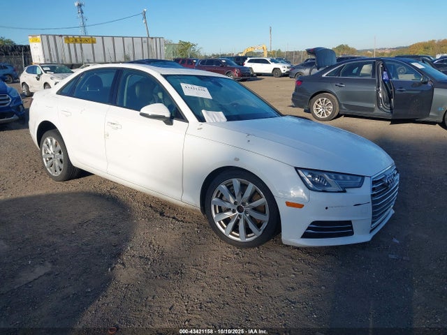 2017 AUDI A4 WAUANAF46HN009397 Photo 0