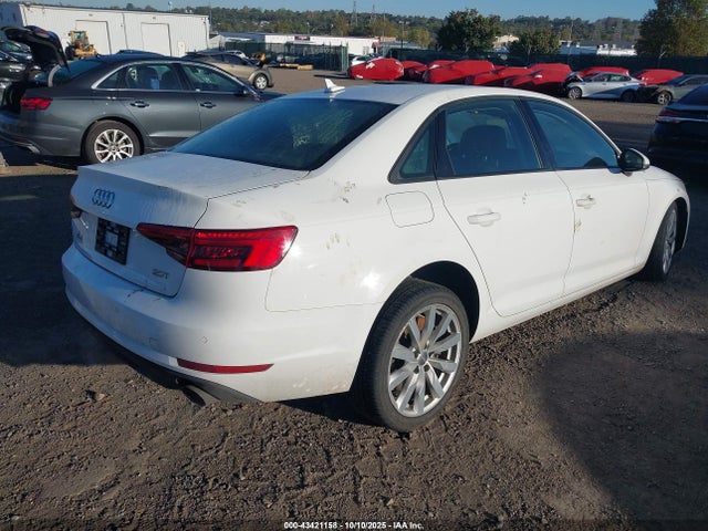 2017 AUDI A4 WAUANAF46HN009397 Photo 3