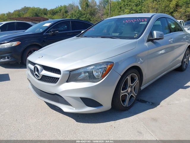 Mercedes-Benz CLA-Class 2014 WDDSJ4EB0EN122171 Image 2