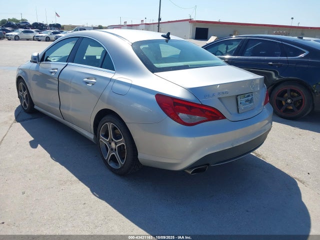 Mercedes-Benz CLA-Class 2014 WDDSJ4EB0EN122171 Image 3