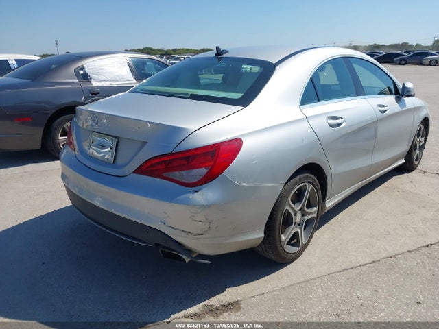 Mercedes-Benz CLA-Class 2014 WDDSJ4EB0EN122171 Image 4