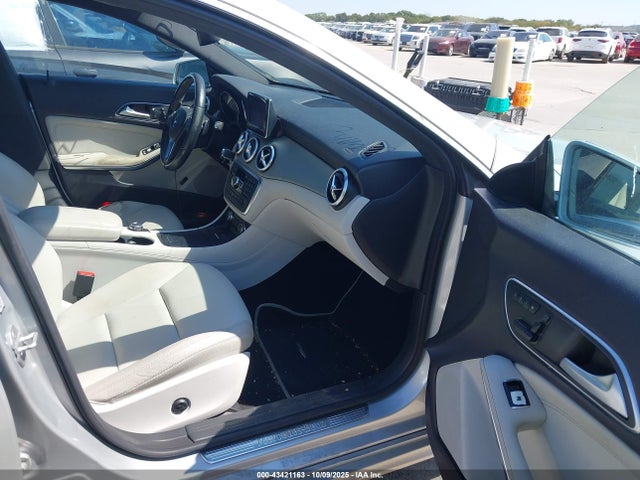 Mercedes-Benz CLA-Class 2014 WDDSJ4EB0EN122171 Image 5