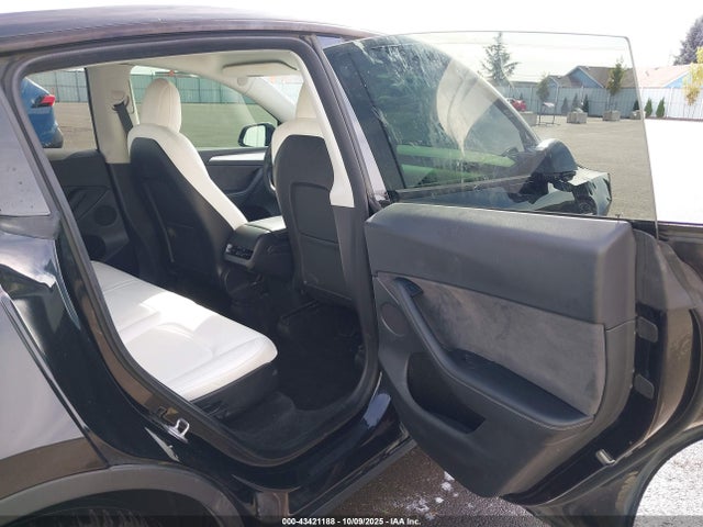 2022 TESLA MODEL Y 7SAYGAEE5NF543820 Photo 7