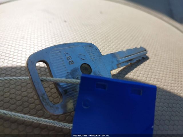 2009 FORD ESCAPE 1FMCU03G59KB61676 Photo 10