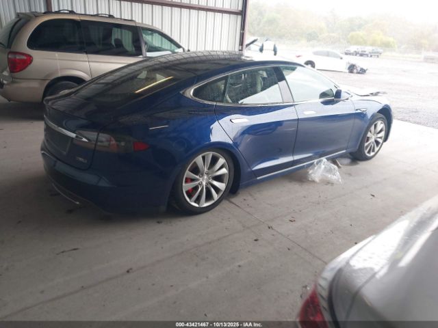 2015 TESLA MODEL S 5YJSA1H48FF088454 Photo 3
