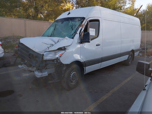 W1Y40CHY0PT137084 Mercedes-Benz Sprinter 2500 High Roof 4-cyl Gas