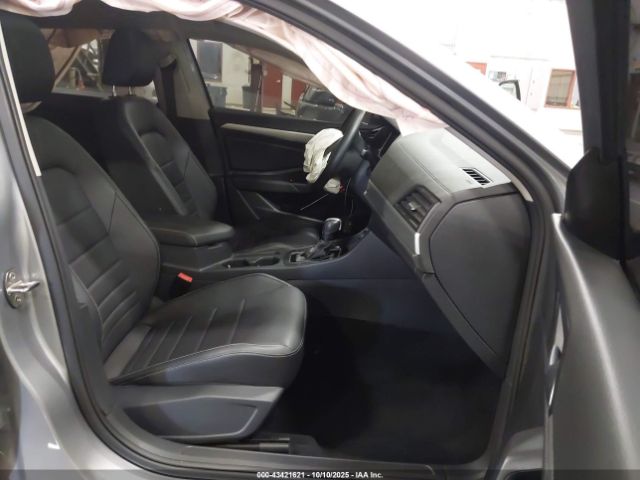 2021 VOLKSWAGEN JETTA 3VWC57BUXMM094234 Photo 4