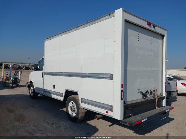 GMC lv1 2022 1GD07RFP0N1168903 Image 3