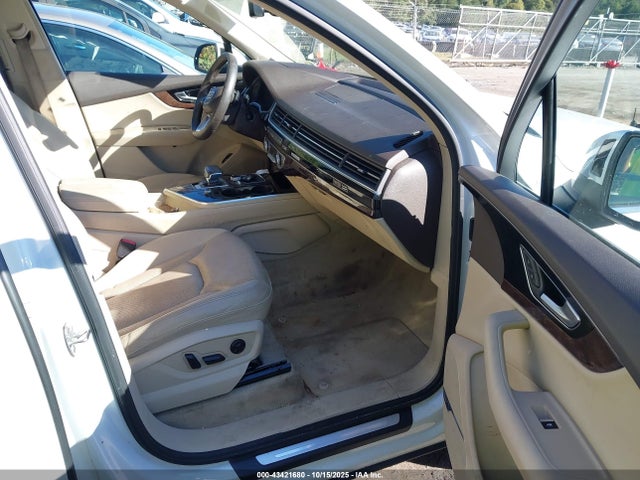 2017 AUDI Q7 WA1VAAF77HD030236 Photo 4