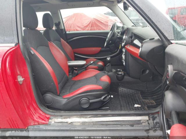 2008 MINI COOPER S WMWMF73598TT93830 Photo 4