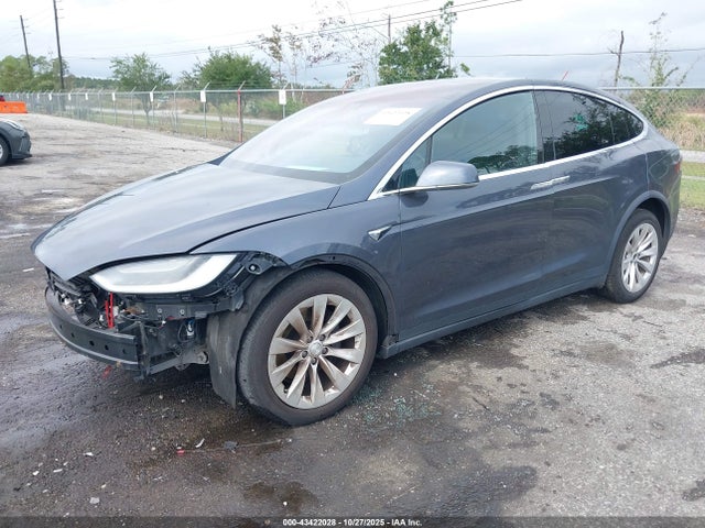 2018 TESLA MODEL X 5YJXCDE21JF088101 Photo 1