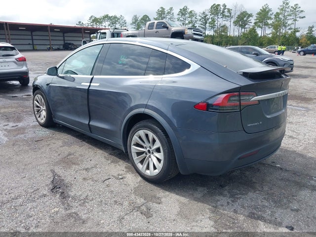 2018 TESLA MODEL X 5YJXCDE21JF088101 Photo 2