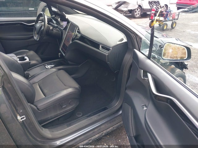 2018 TESLA MODEL X 5YJXCDE21JF088101 Photo 4