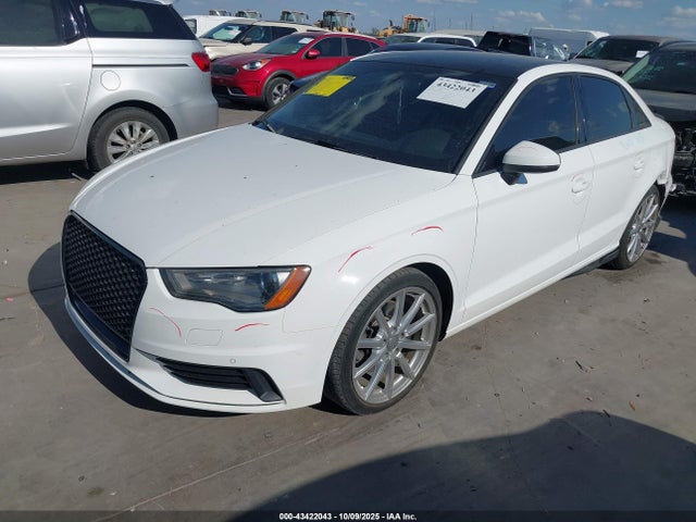 2016 AUDI A3 WAUA7GFF8G1077656 Photo 1