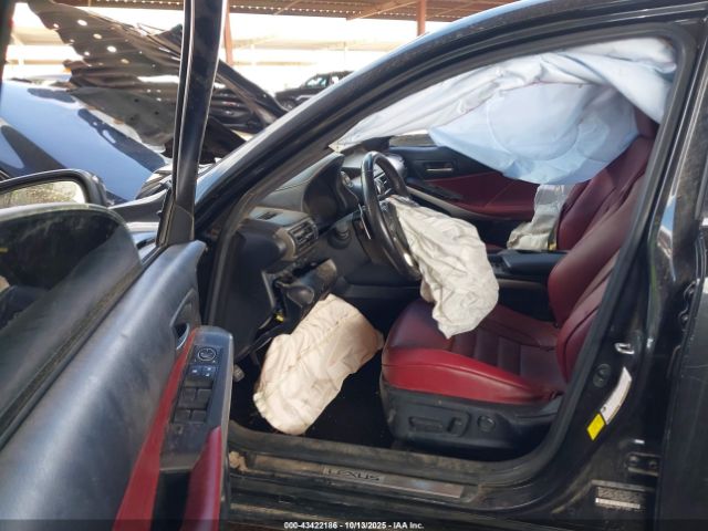 2020 LEXUS IS 300 JTHGA1D21L5102149 Photo 4