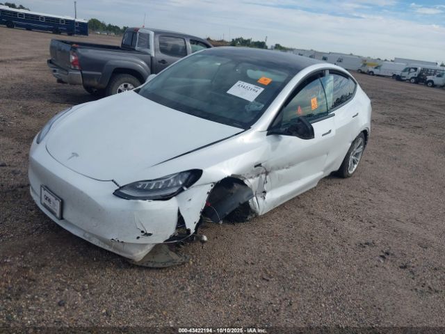 2020 TESLA MODEL Y 5YJYGDEE8LF052749 Photo 1