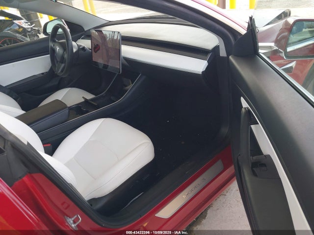 2019 TESLA MODEL 3 5YJ3E1EB4KF407273 Photo 4