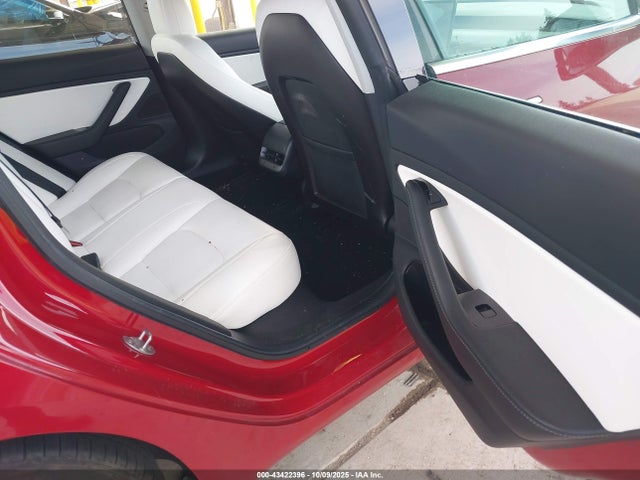 2019 TESLA MODEL 3 5YJ3E1EB4KF407273 Photo 7