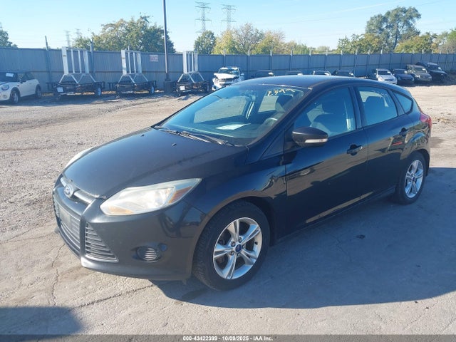 Ford 2014 2014 1FADP3K26EL284548 Image 2