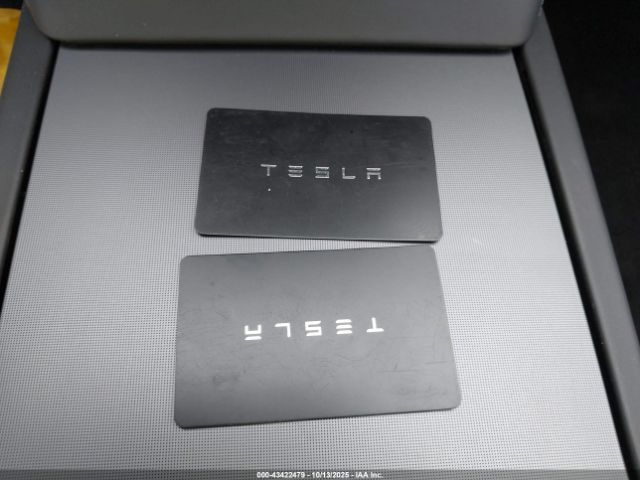 2025 TESLA MODEL 3 5YJ3E1EA3SF879262 Photo 10