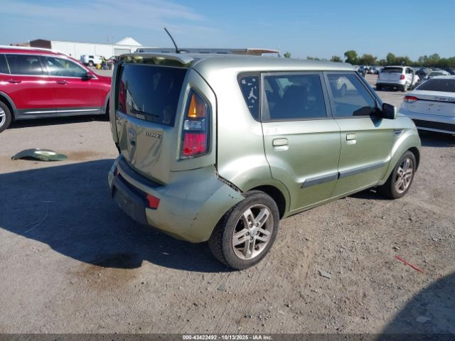 2010 KIA SOUL KNDJT2A28A7102503 Photo 3