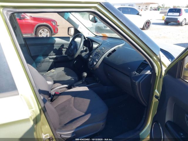 2010 KIA SOUL KNDJT2A28A7102503 Photo 4