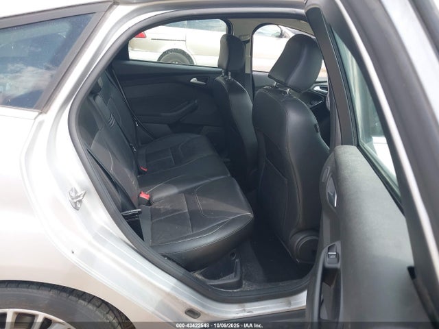 1FADP3N20FL262073 Ford 2015