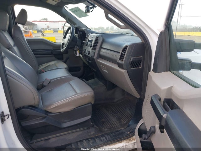 Ford F-250 2019 1FTBF2A61KEE04467 Image 5