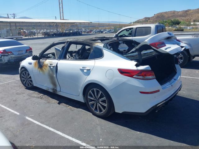2019 KIA OPTIMA 5XXGU4L19KG337265 Photo 2