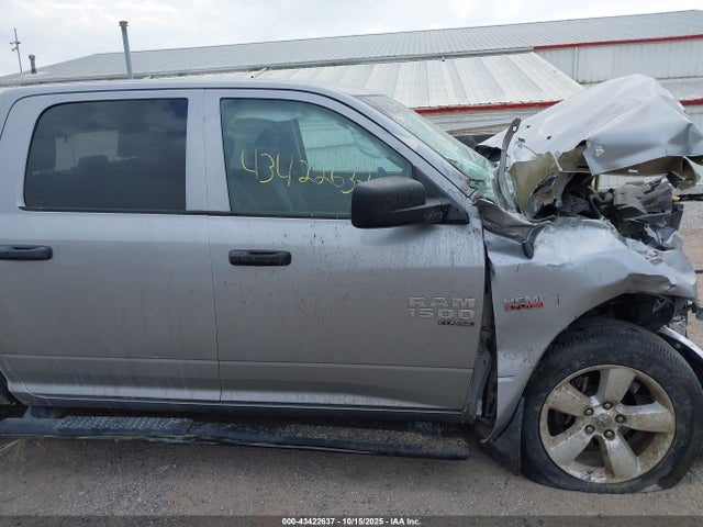 43422637 :رقم المزاد ، 3C6RR7KT8LG131455 vin ، 2020 Ram 1500 Classic Tradesman  4x4 5'7 Box مزاد بيع
