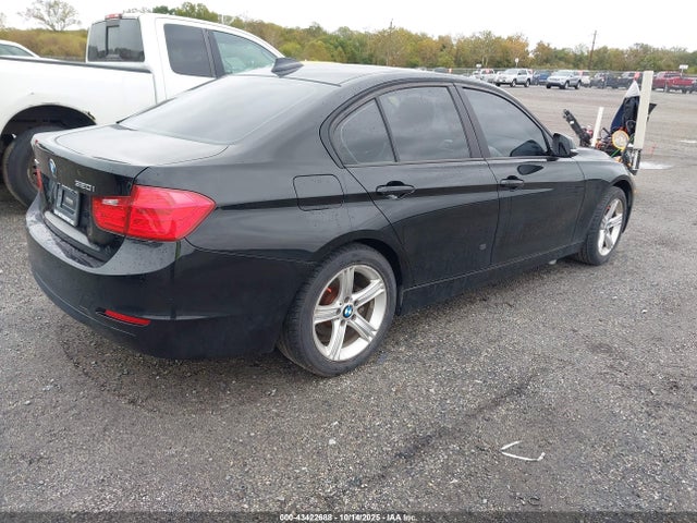 WBA3C3G55FNS73337 BMW 320i