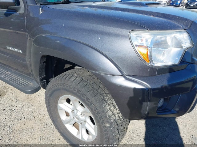 Toyota Tacoma Base V6 2015 3TMLU4EN8FM167399 Image 18