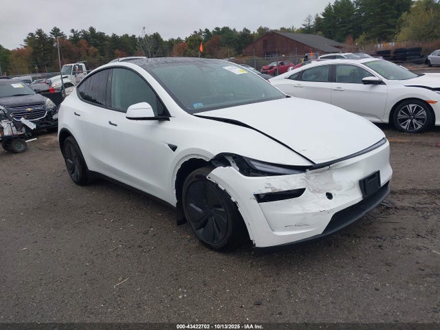 2026 TESLA MODEL Y 7SAYGDEEXTF432937 Photo 0