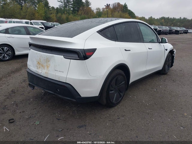 2026 TESLA MODEL Y 7SAYGDEEXTF432937 Photo 3