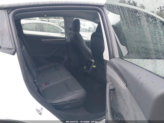 2026 TESLA MODEL Y 7SAYGDEEXTF432937 Photo 7