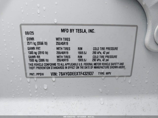 2026 TESLA MODEL Y 7SAYGDEEXTF432937 Photo 8