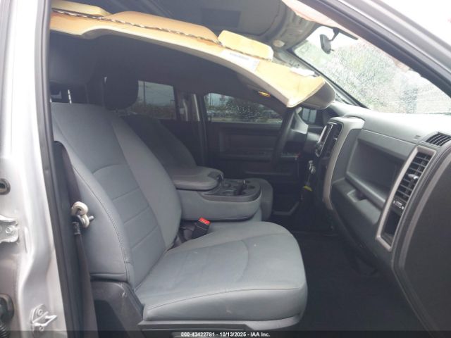 2018 RAM 1500 1C6RR6FG0JS280326 Photo 4