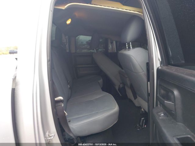 2018 RAM 1500 1C6RR6FG0JS280326 Photo 7