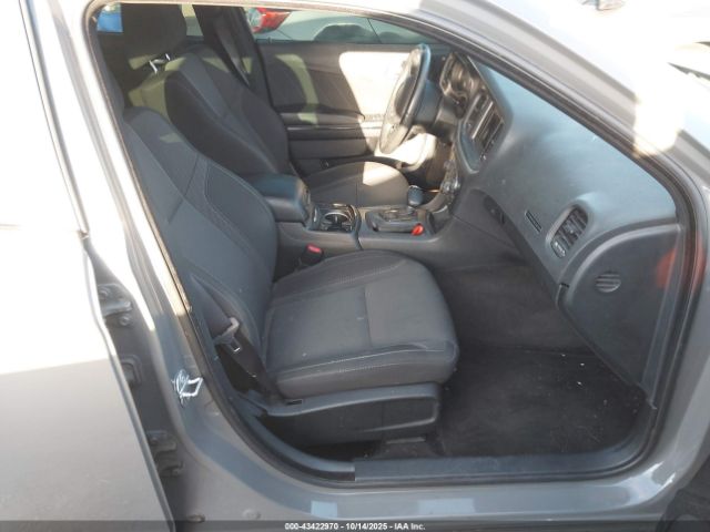 2019 DODGE CHARGER 2C3CDXBGXKH510881 Photo 4