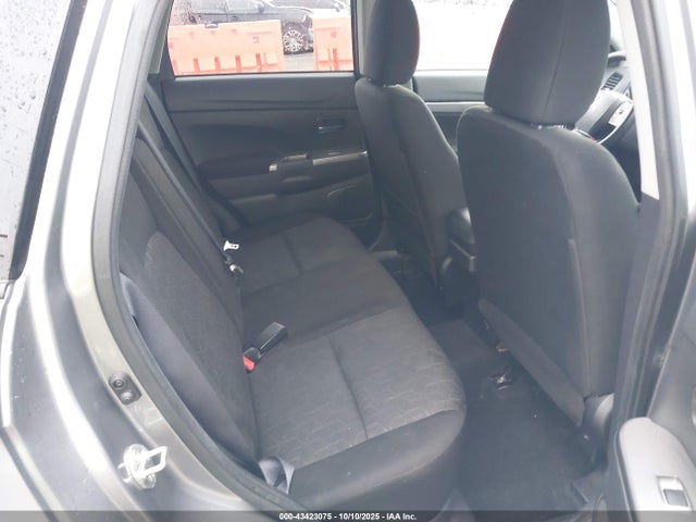 Mitsubishi mivec 2020 JA4AR3AU8LU030271 Image 8