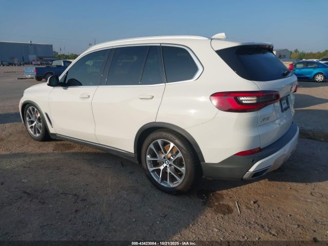 2020 BMW X5 5UXCR4C01LLW64170 Photo 2