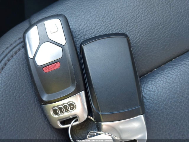 2017 AUDI A4 WAULNAF42HN008448 Photo 10