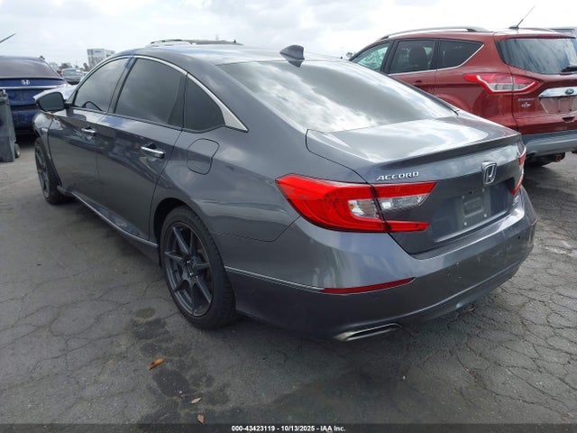 1HGCV2F93JA010017 Honda Accord Touring 2.0t