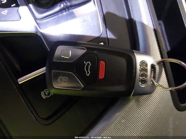 2017 AUDI A4 WAUGNAF42HN057585 Photo 10