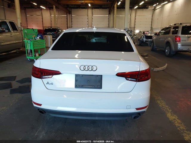 WAUGNAF42HN057585 Audi A4 2.0t Premium