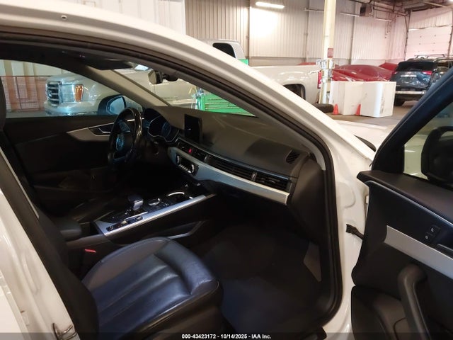 2017 AUDI A4 WAUGNAF42HN057585 Photo 4