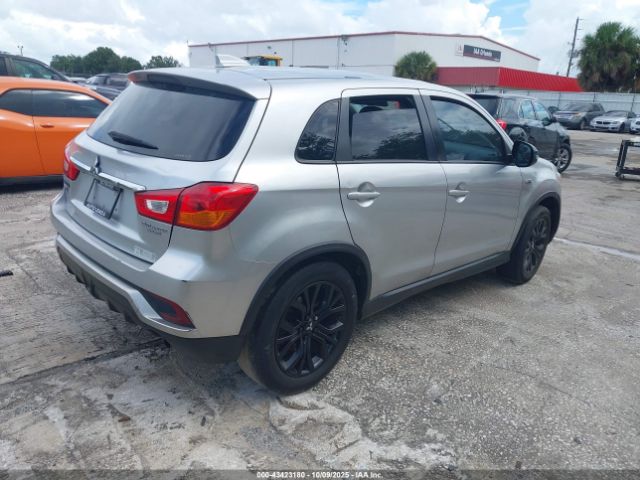 2018 MITSUBISHI OUTLANDER SPORT JA4AR3AU3JU005212 Photo 3