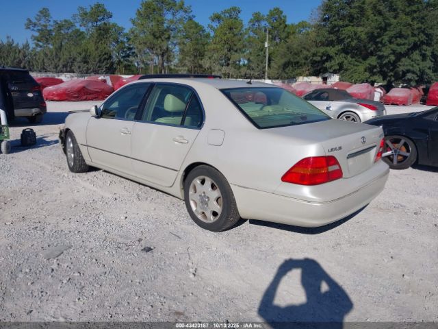 2001 LEXUS LS 430 JTHBN30FX10027934 Photo 2