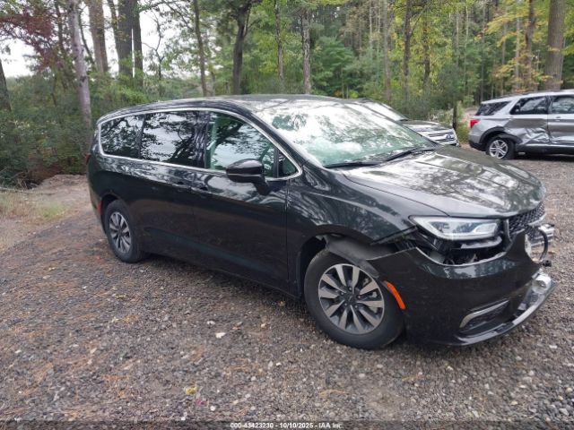 2023 CHRYSLER PACIFICA HYBRID 2C4RC1L72PR565301