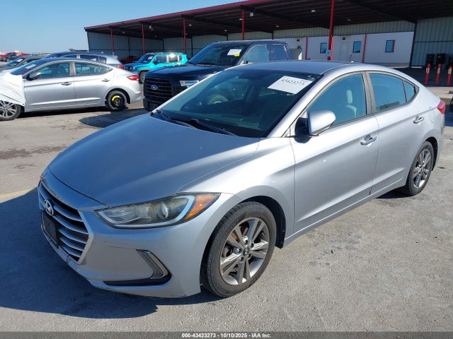 5NPD84LF7HH080526 Hyundai 2017